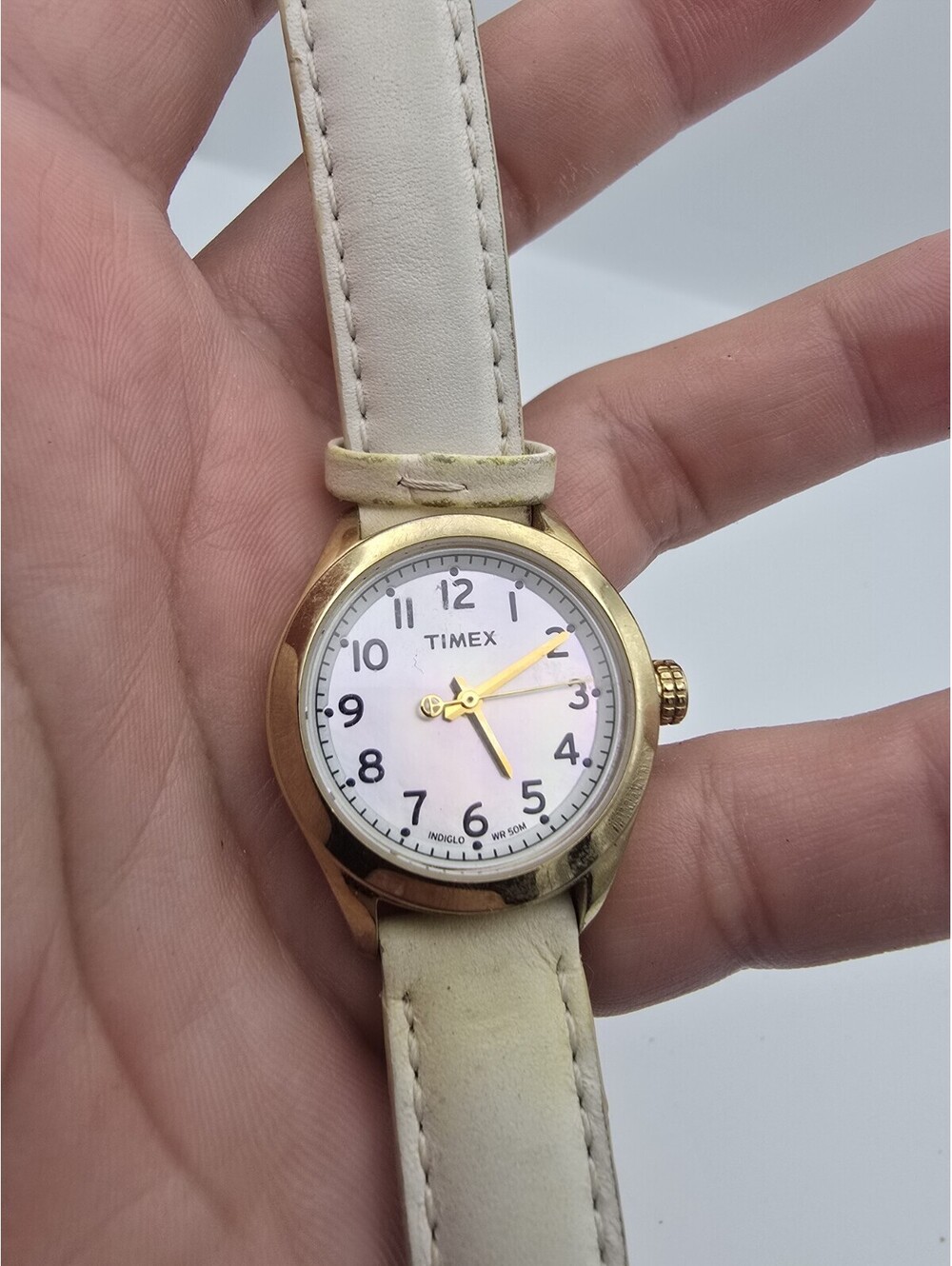 Timex Essex Avenue Indiglo Womens Watch 30mm Gold Tone New Battery Pearl Dial